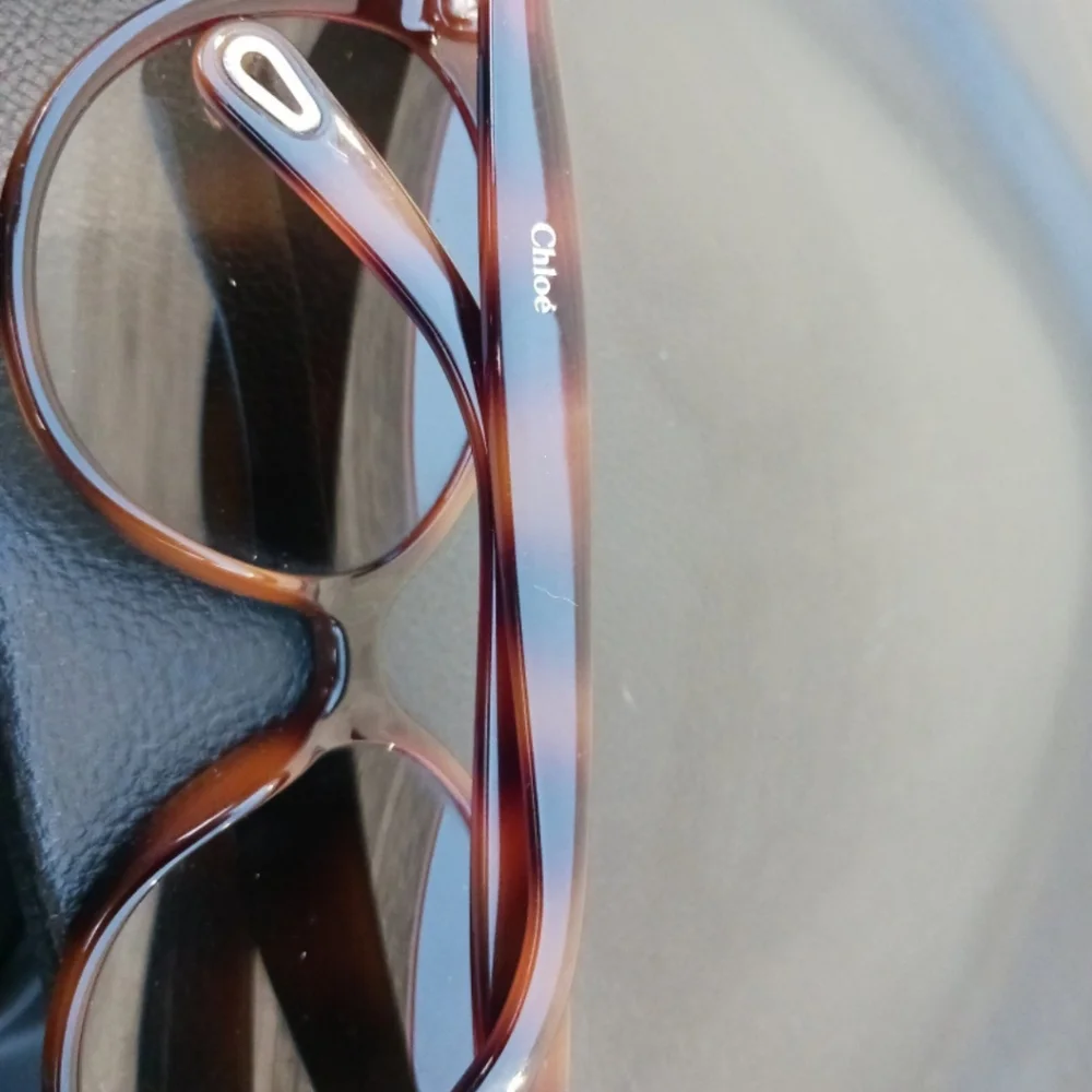 Chloé Sunglasses - Picture 3 of 6